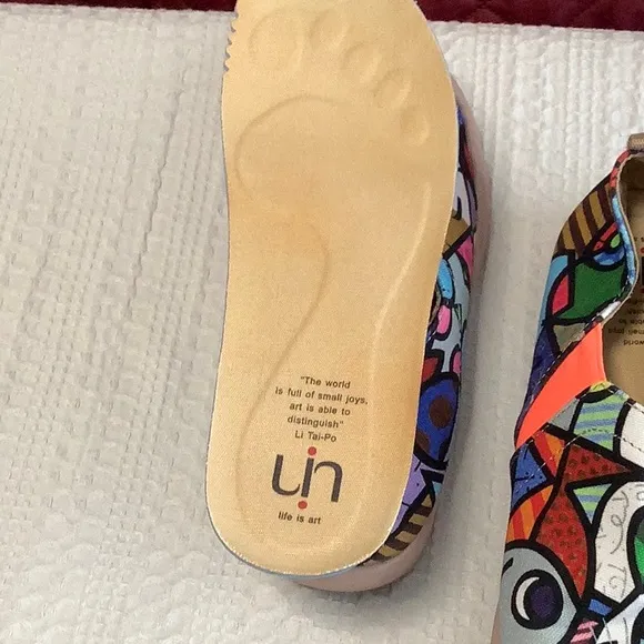 UIN Colorful Abstract Slip-On Shoes, Sz 8