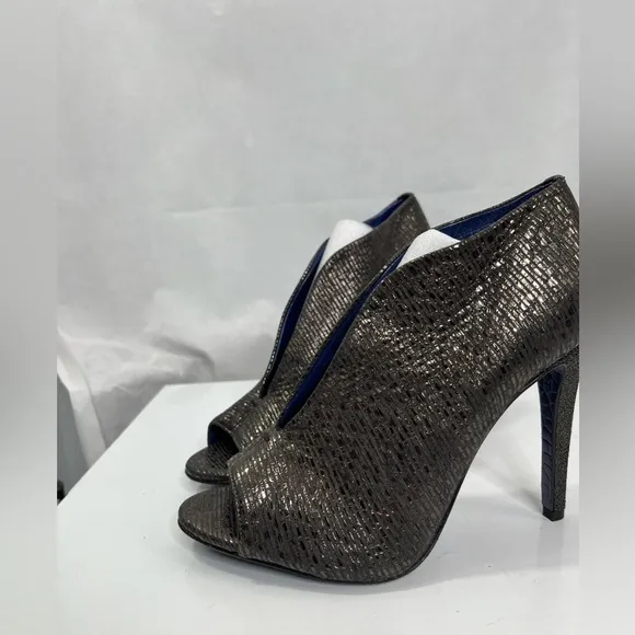 Valentina Rangoni Italian made Elegant Peep-Toe Women's Shoes, new, size 7