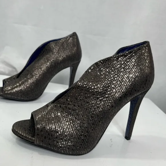 Valentina Rangoni Italian made Elegant Peep-Toe Women's Shoes, new, size 7