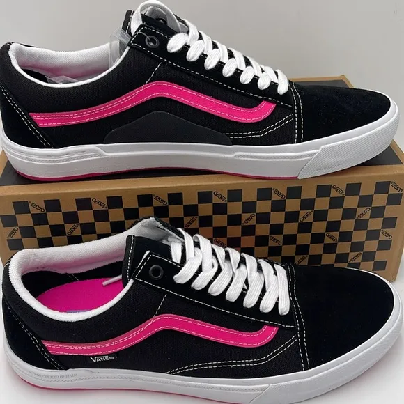 Vans Men's Black and Pink Sneakers Bmx Old SkoolBlack/Neon PinkVN0005UZBFY