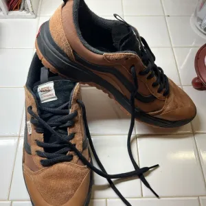 Vans Men's Brown and Black Shoes