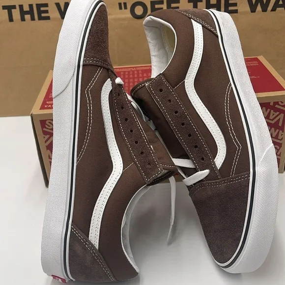 Vans Men's Brown and White Sneakers Old Skoo!Rain Drum/True WhiteVN0A5KRF8EE