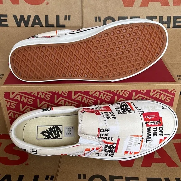 Vans Men’s Classic Slip On Packing Tape Blackdbl/Classic True White sneakers