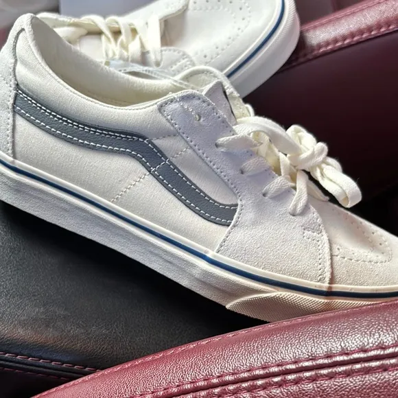 Vans Men's White and Gray Sneakers