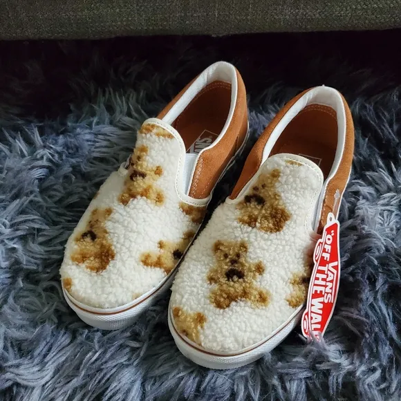 Vans Shoes/ slip on