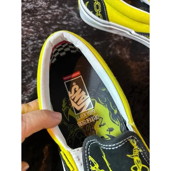 Vans Slip on Spongebob Cartoon Mens Size 10 Shoes