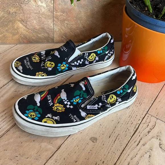 VANS W10.5 M9 BETTER DAYS SKATE SHOES MULTICOLOR SLIP-ON HAPPY FACE RAINBOWS.