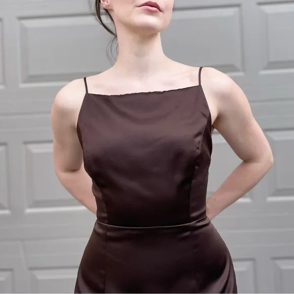 Vera Wang Espresso Brown Boat Neck Sleeveless Satin Maci Bridesmaid Formal Gown