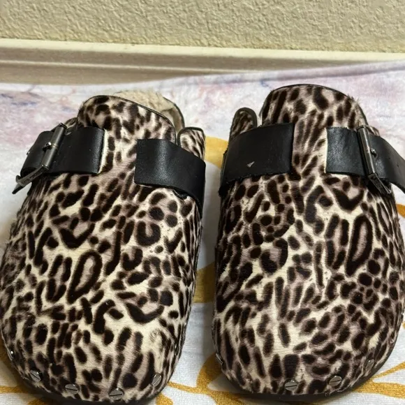 Veronica Beard Leopard Print Shoes with Black Accents