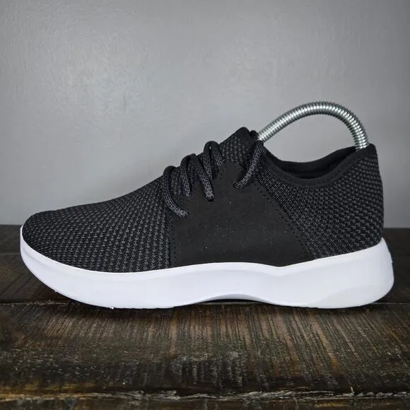 Vessi Everyday Sneaker Womens Size 8 Waterproof Shoes Sneakers Black White