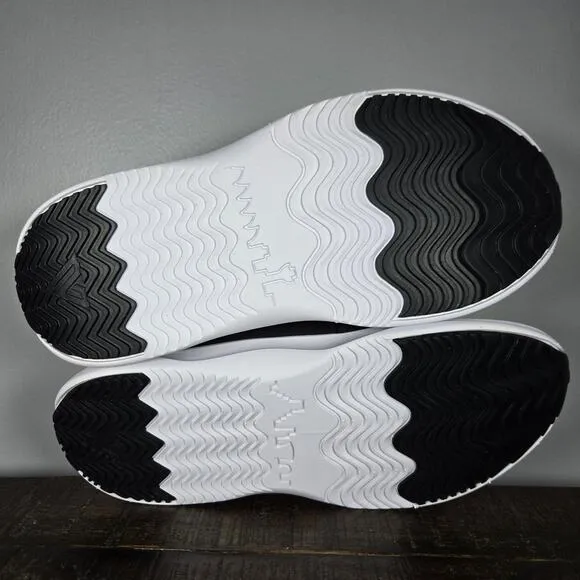 Vessi Everyday Sneaker Womens Size 8 Waterproof Shoes Sneakers Black White