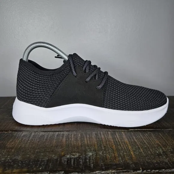 Vessi Everyday Sneaker Womens Size 8 Waterproof Shoes Sneakers Black White