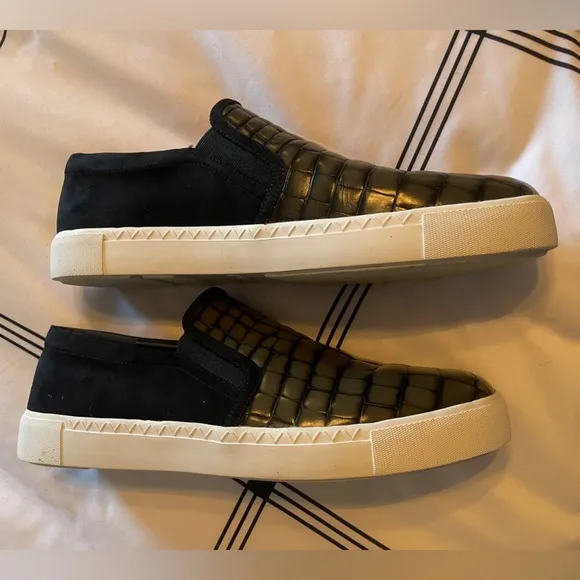 Via Spiga Black Green Leather Slip On Croc Embossed Sneaker Size 11