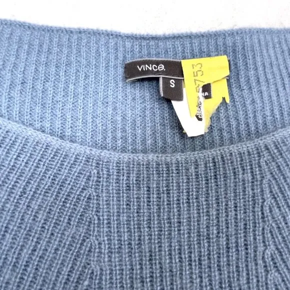 Vince Boat neckline 100% cashmere knit sweater