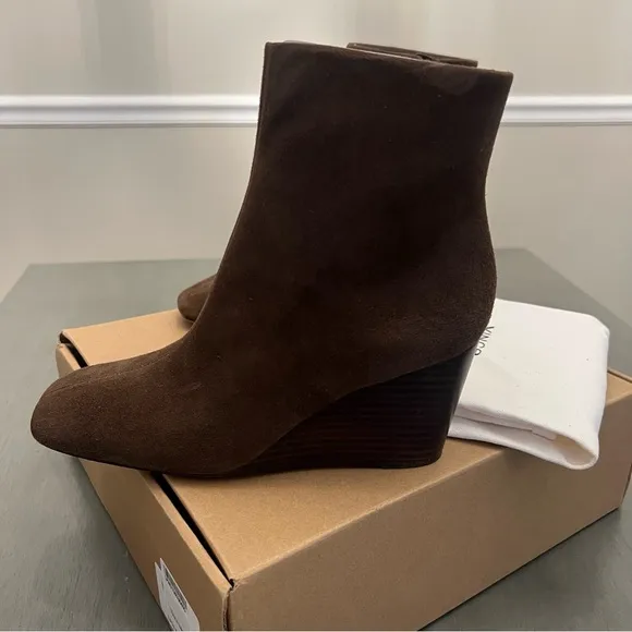 Vince Brown Suede Andy Wedge Square Toe Ankle Bootie Side Zip Stacked Heel 7 37