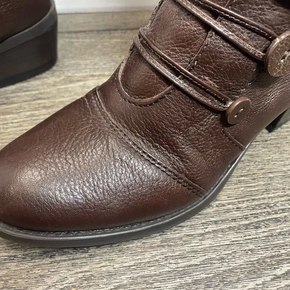 Vince Camuto brown bohemian leather tall boots size 6.5