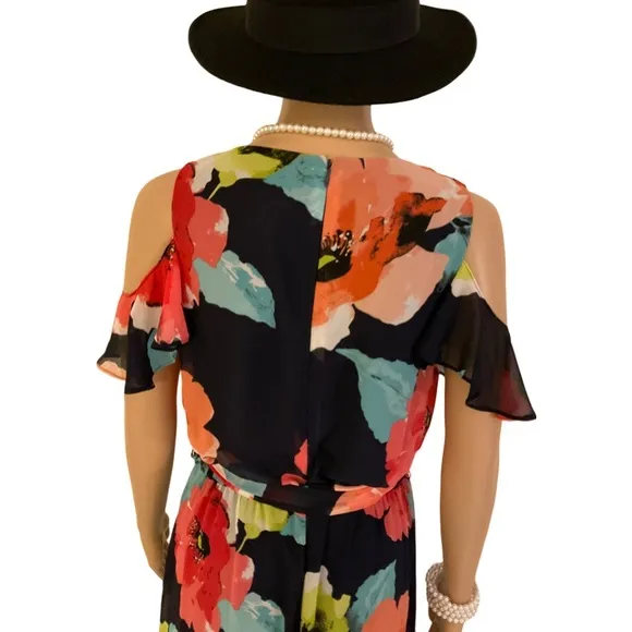 Vince Camuto Floral Cold Shoulder Chiffon Maxi Dress. Size 8