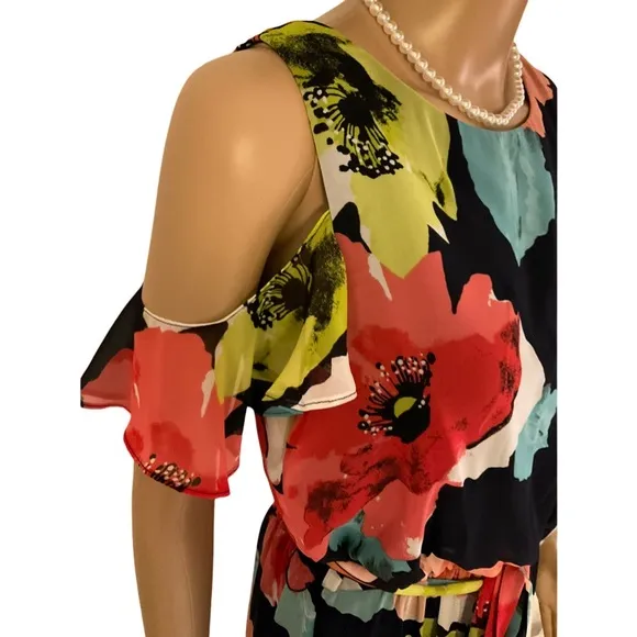 Vince Camuto Floral Cold Shoulder Chiffon Maxi Dress. Size 8