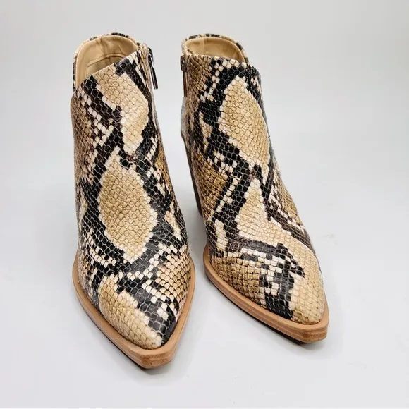 Vince Camuto Grendan Tan Snakeskin Embossed Leather Western Blocked Heel Boots