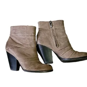 Vince Camuto Tan Leather Ankle Block Heel Booties Side Zip Belta Boots Size 5.5