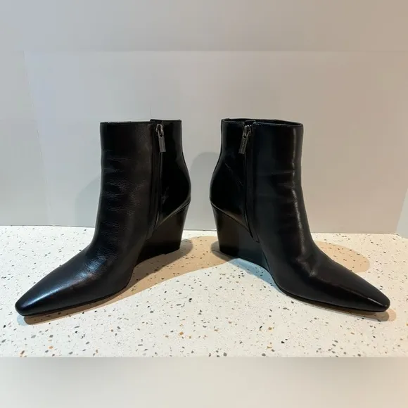 Vince Camuto Teeray Wedge Ankle Boots Black Leather‎ Sz 8M
