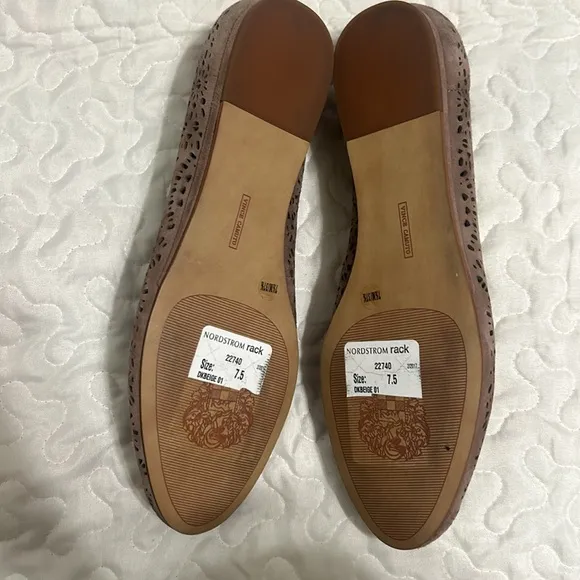 Vince Camuto Womens Ballet Flats
