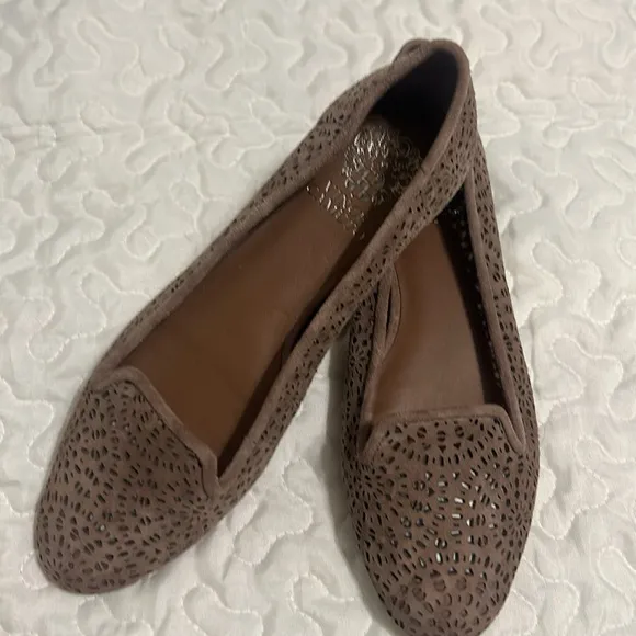 Vince Camuto Womens Ballet Flats