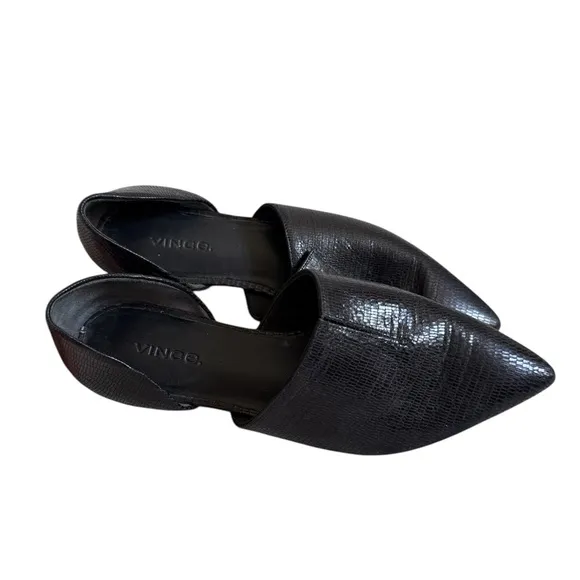 Vince Darlington Flats in Black Lizard Print Size 6.5