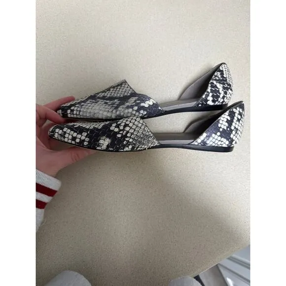 Vince Women Classic Leather Snake Skin Pointed Toe Flats Size 8