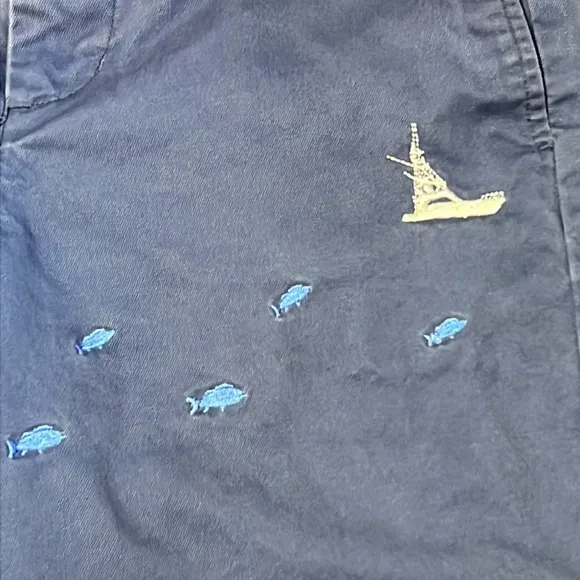 Vineyard Vines Boys Breaker Shorts Blue with Fish Size 16
