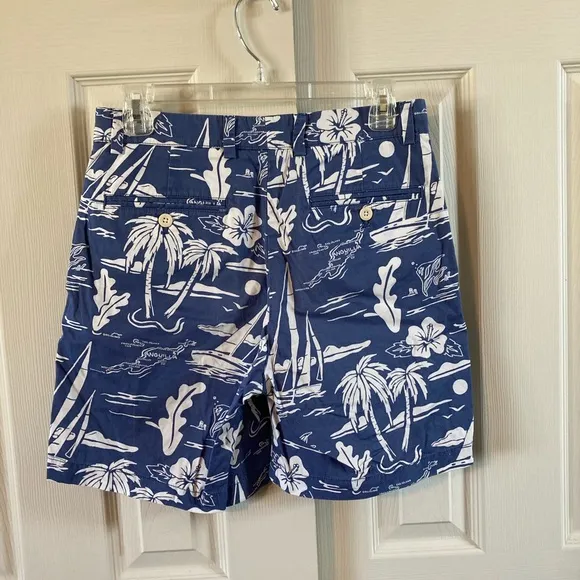 Vineyard Vines Mens Anguilla Map, Palm Trees &amp; Boat Print 7” Breaker Sho…
