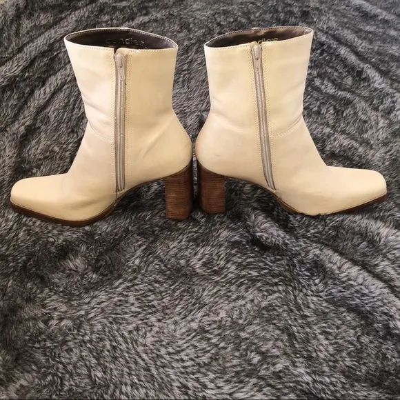 Vintage 90’s Candies wooden heel boots Size 10