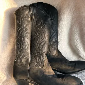 Vintage black Leather Cowboy Boots size 5 1/2