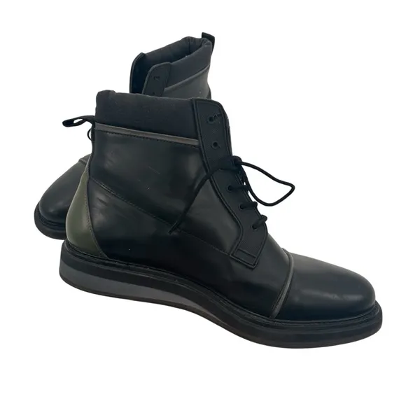 Vintage Foundry Men's Black with Olive Leather Boots size 10