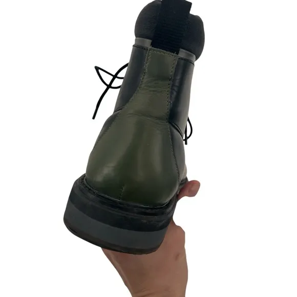 Vintage Foundry Men's Black with Olive Leather Boots size 10