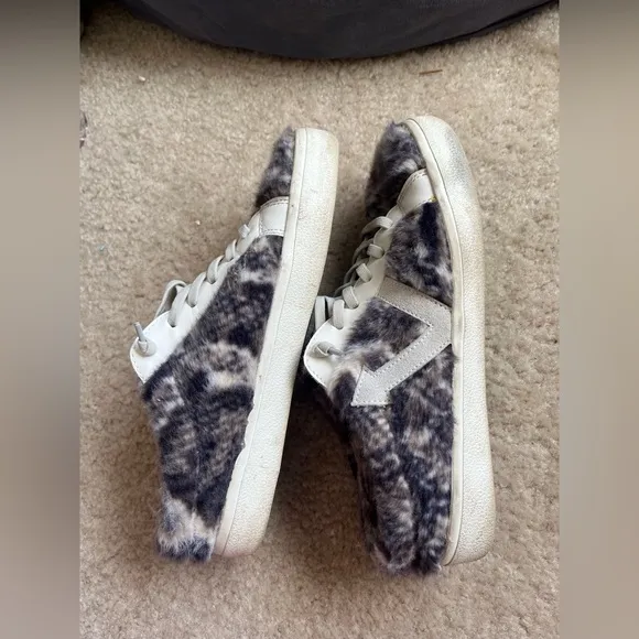 vintage havana | tie dye furry slip on sneakers