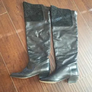 Vintage Italian Boots D'Rossana by karina knee high boots.