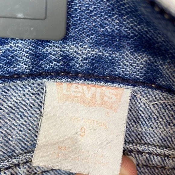Vintage LEVI'S Women's Light Wash 57902-7206 Jeans USA Made