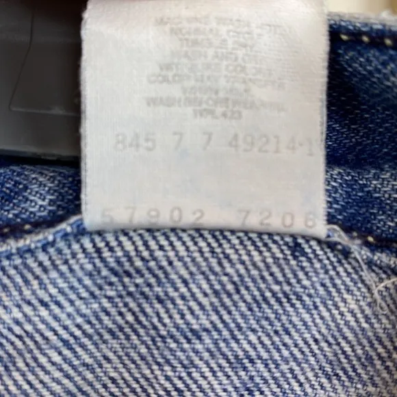 Vintage LEVI'S Women's Light Wash 57902-7206 Jeans USA Made