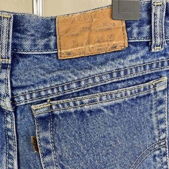 Vintage LEVI'S Women's Light Wash 57902-7206 Jeans USA Made