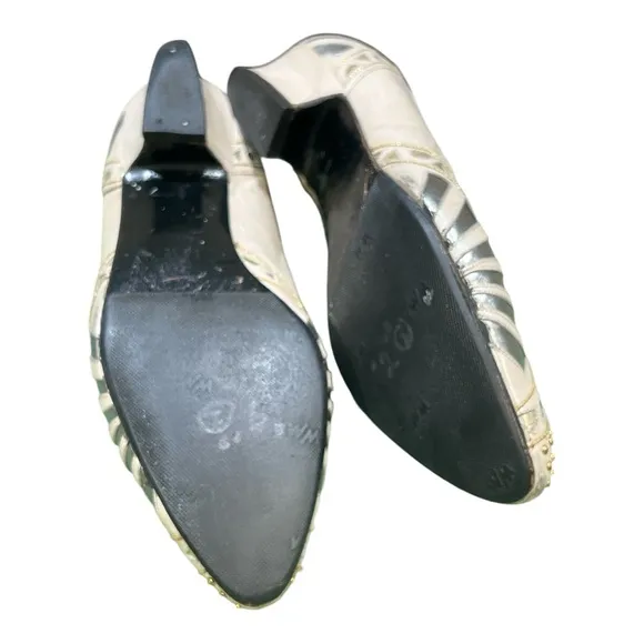 Vintage Margaret J Jerrold  Elegant Cream and Gold Women's Flats