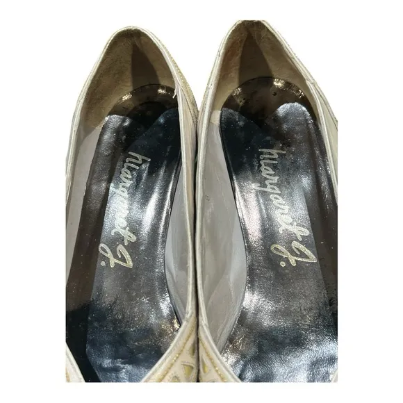 Vintage Margaret J Jerrold  Elegant Cream and Gold Women's Flats