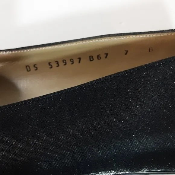 Vintage Salvatore Ferragamo Women's Satin Leather Pumps US 7B Narrow Fit