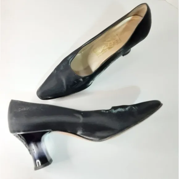 Vintage Salvatore Ferragamo Women's Satin Leather Pumps US 7B Narrow Fit