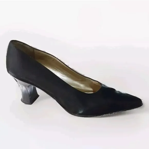 Vintage Salvatore Ferragamo Women's Satin Leather Pumps US 7B Narrow Fit