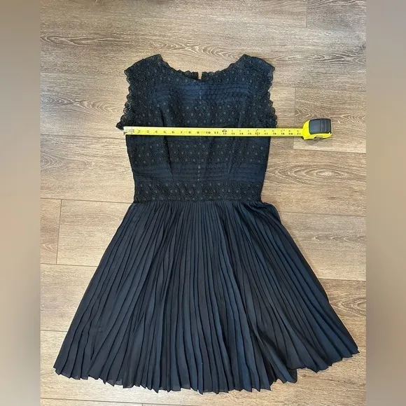 Vintage VTG 50s 1950s Black Eyelet Lace Boat Neck Sleeveless Party Dress