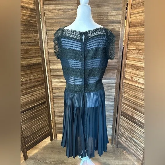 Vintage VTG 50s 1950s Black Eyelet Lace Boat Neck Sleeveless Party Dress