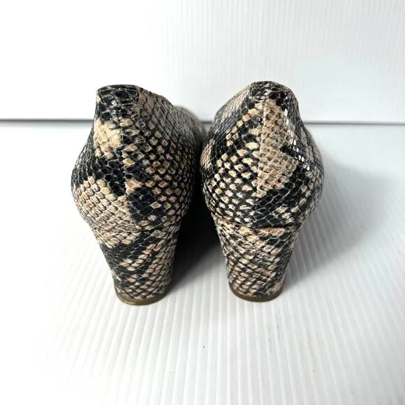 Vionic Antonia Embossed Leather Close Toe Wedges Snakeskin Print Women Size 7.5