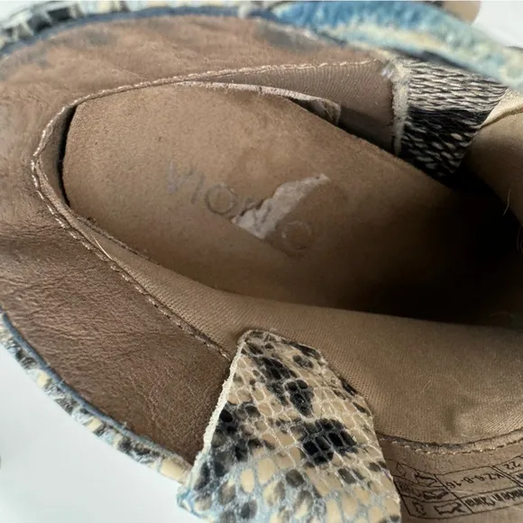 Vionic Boots Ankle Upright Windom Snake Skin‎ Print Western Leather Side Zip Tan