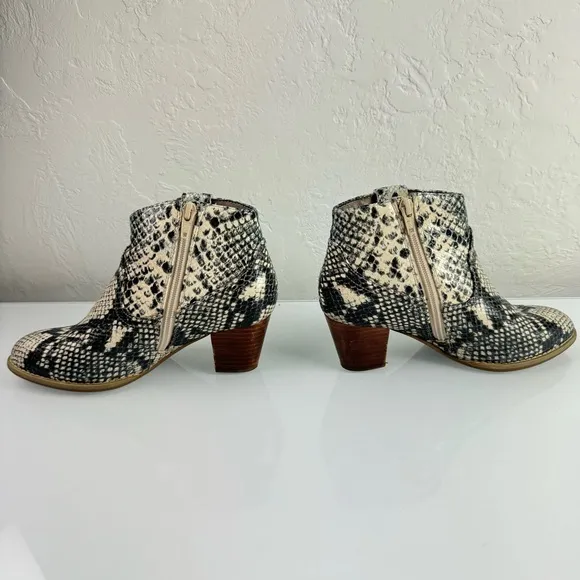 Vionic Boots Ankle Upright Windom Snake Skin‎ Print Western Leather Side Zip Tan